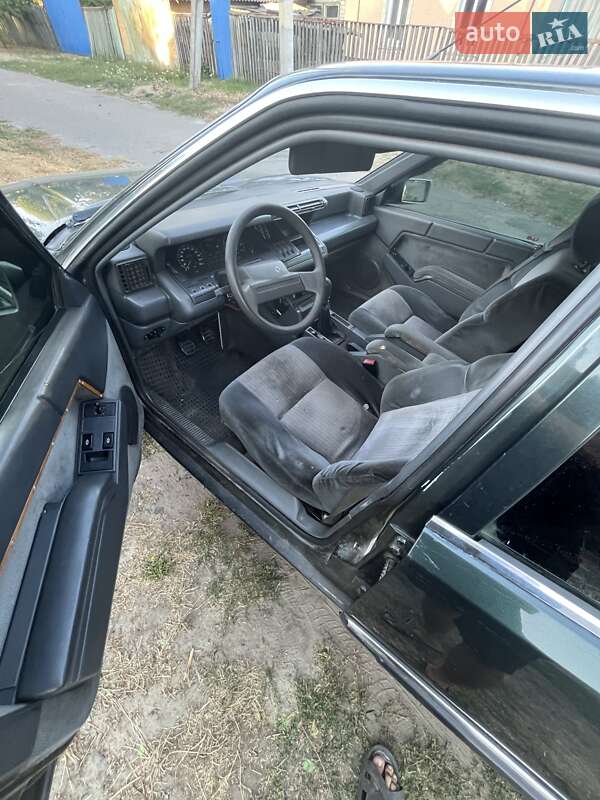 Хэтчбек Renault 25 1989 в Каменке