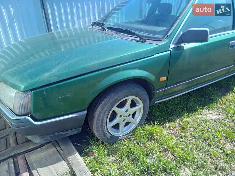 Хэтчбек Renault 25 1987 в Одессе