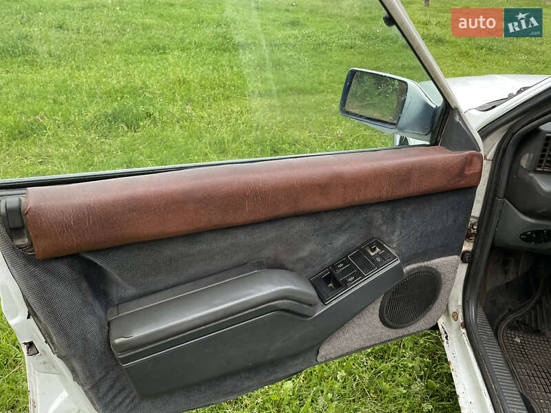 Хэтчбек Renault 25 1991 в Прилуках
