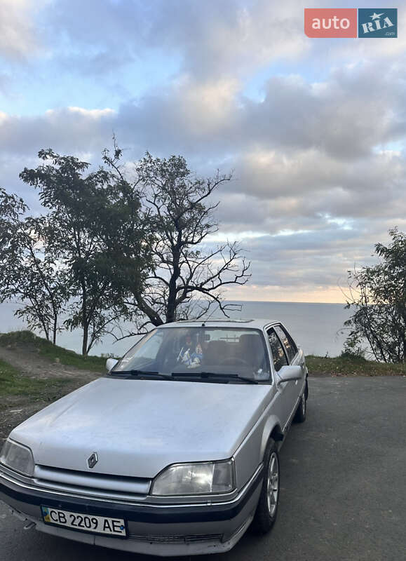 Хэтчбек Renault 25 1985 в Одессе фото Хэтчбек Renault 25 1985 в Одессе
