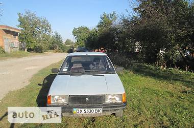 Седан Renault 9 1986 в Хмельницком