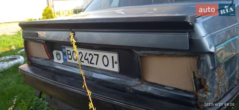 Седан Renault 9 1988 в Львові