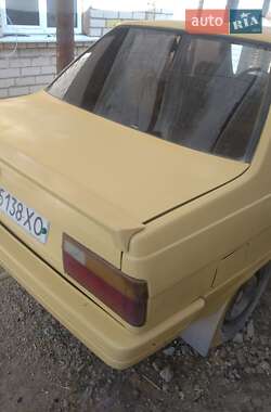 Седан Renault 9 1983 в Херсоне