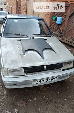 Седан Renault 9 1987 в Івано-Франківську