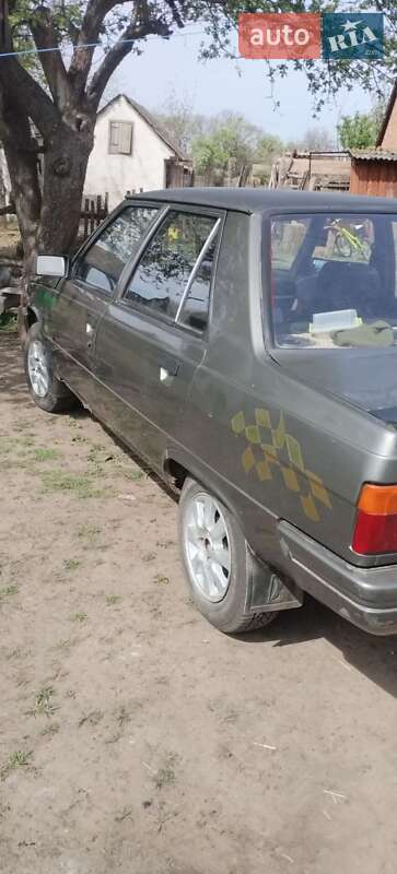 Седан Renault 9 1986 в Чигирину фото 4 Седан Renault 9 1986 в Чигирину