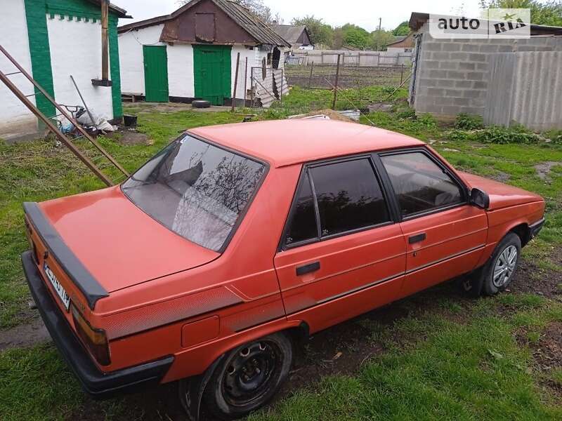 Renault 9 1986