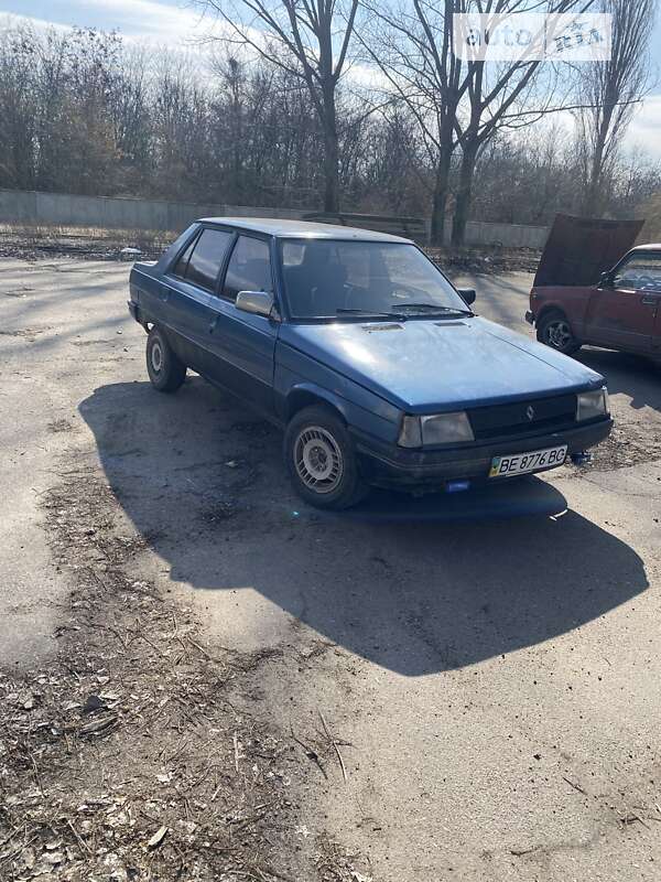 Седан Renault 9 1982 в Николаеве