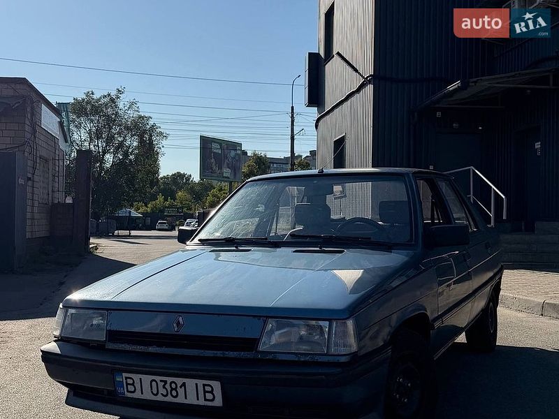 Седан Renault 9 1987 в Чернигове
