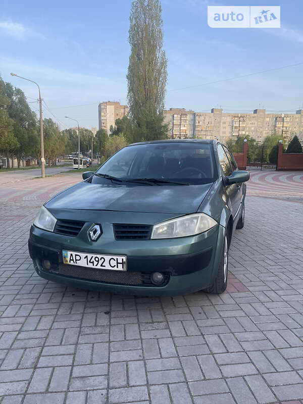 Кузовной ремонт Рено (Renault) в Москве по выгодным ценам в автосервисе «Автоцарапина»