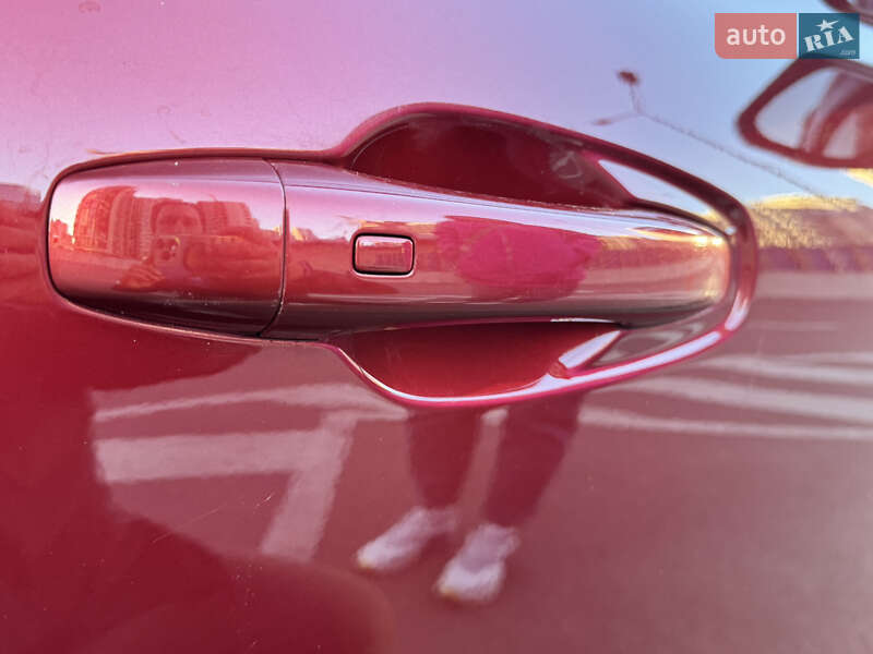 Позашляховик / Кросовер Renault Arkana 2020 в Києві