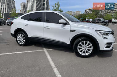 Позашляховик / Кросовер Renault Arkana 2020 в 