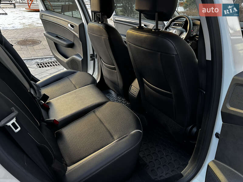 Внедорожник / Кроссовер Renault Arkana 2020 в Киеве