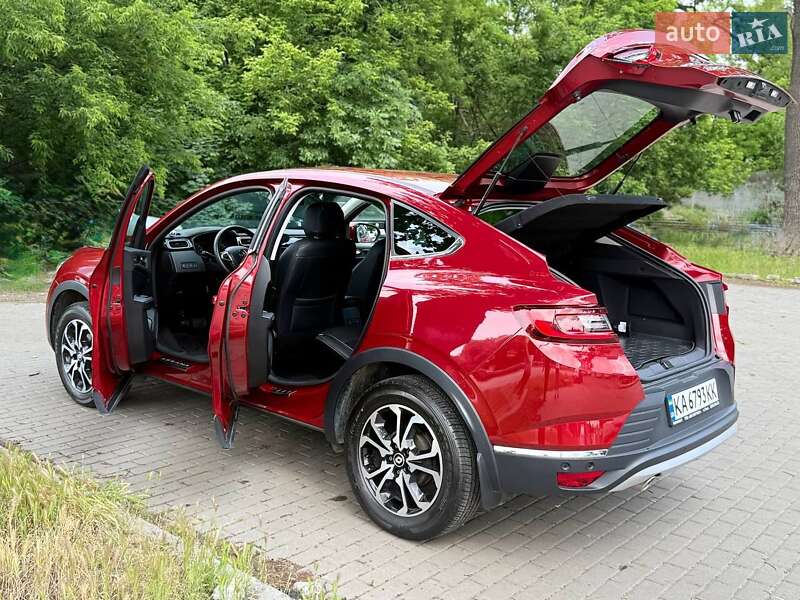 Внедорожник / Кроссовер Renault Arkana 2020 в Киеве