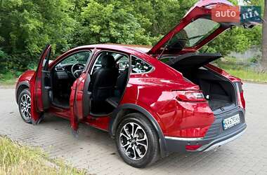 Внедорожник / Кроссовер Renault Arkana 2020 в 