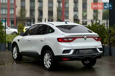 Позашляховик / Кросовер Renault Arkana 2020 в 