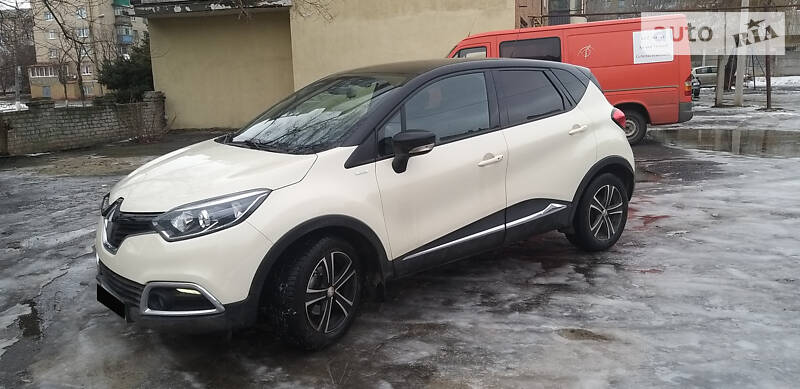 Внедорожник / Кроссовер Renault Captur 2015 в Бахмуте