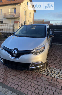 Позашляховик / Кросовер Renault Captur 2014 в 