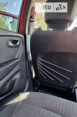 Внедорожник / Кроссовер Renault Captur 2018 в  фото 23 Внедорожник / Кроссовер Renault Captur 2018 в
