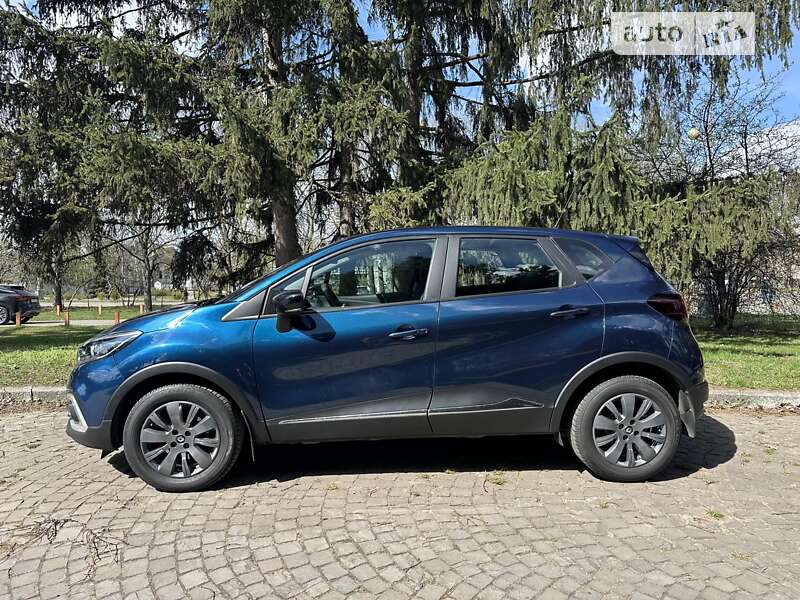 Внедорожник / Кроссовер Renault Captur 2018 в Киеве