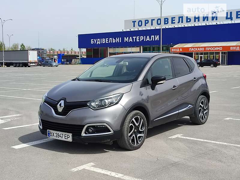 Внедорожник / Кроссовер Renault Captur 2016 в Каменец-Подольском