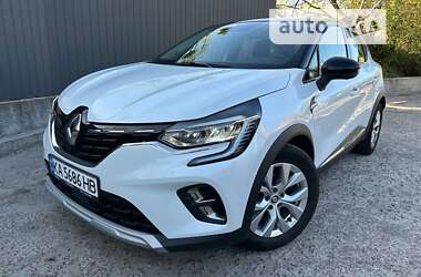 Внедорожник / Кроссовер Renault Captur 2021 в Киеве