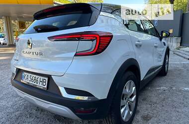 Внедорожник / Кроссовер Renault Captur 2021 в Киеве