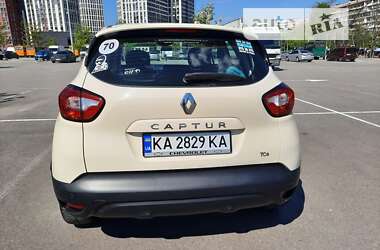 Внедорожник / Кроссовер Renault Captur 2015 в Киеве