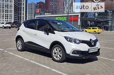 Позашляховик / Кросовер Renault Captur 2018 в 