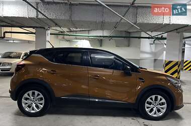 Позашляховик / Кросовер Renault Captur 2021 в Києві