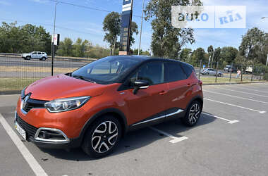 Внедорожник / Кроссовер Renault Captur 2015 в Киеве