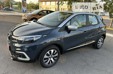 Внедорожник / Кроссовер Renault Captur 2019 в Днепре