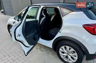 Позашляховик / Кросовер Renault Captur 2021 в 