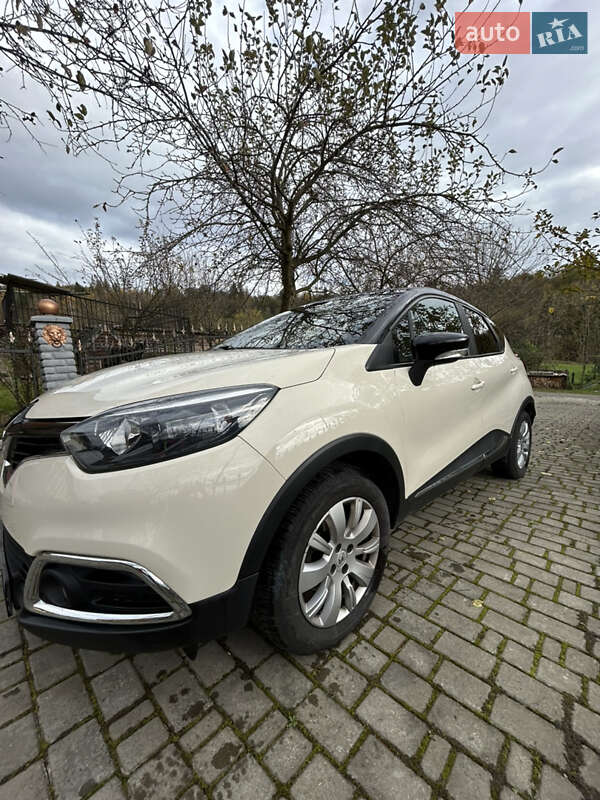 Позашляховик / Кросовер Renault Captur 2013 в Івано-Франківську фото 2 Позашляховик / Кросовер Renault Captur 2013 в Івано-Франківську