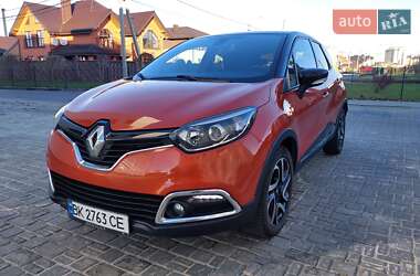 Внедорожник / Кроссовер Renault Captur 2015 в 