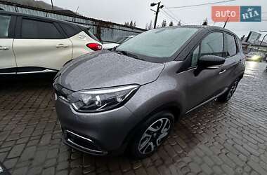 Позашляховик / Кросовер Renault Captur 2017 в Львові