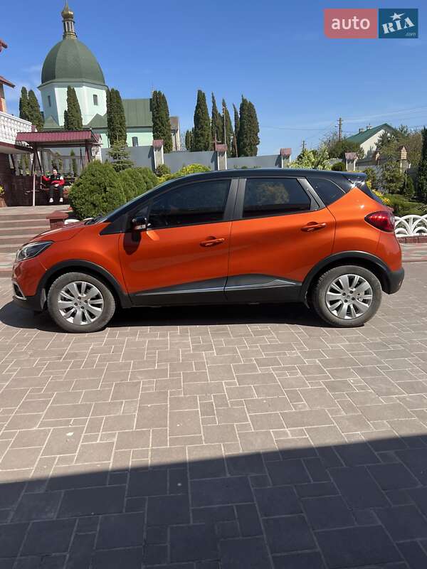 Позашляховик / Кросовер Renault Captur 2014 в Винниках фото 2 Позашляховик / Кросовер Renault Captur 2014 в Винниках