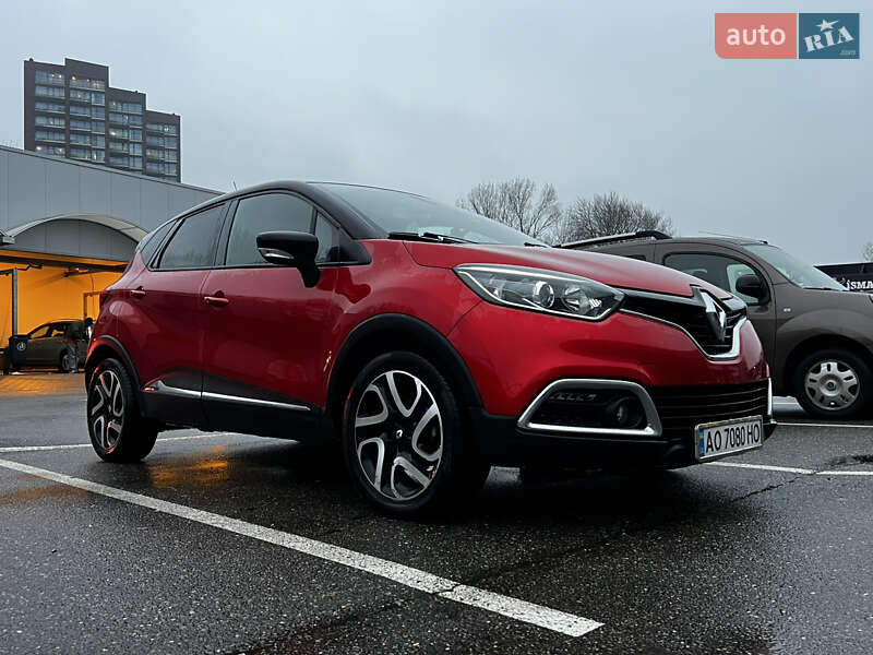 Позашляховик / Кросовер Renault Captur 2016 в Львові