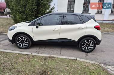 Позашляховик / Кросовер Renault Captur 2014 в Ромнах