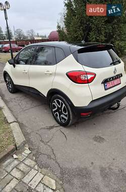 Позашляховик / Кросовер Renault Captur 2014 в Ромнах