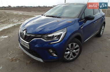 Внедорожник / Кроссовер Renault Captur 2021 в 