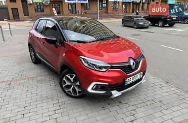 Внедорожник / Кроссовер Renault Captur 2017 в Вишневом