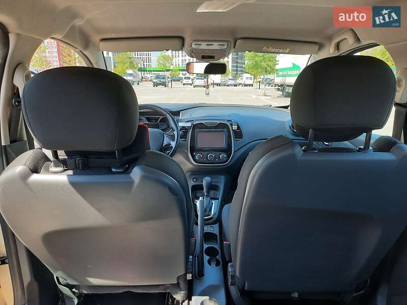 Внедорожник / Кроссовер Renault Captur 2015 в Киеве