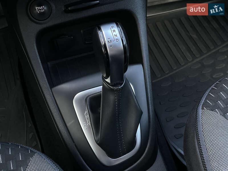 Позашляховик / Кросовер Renault Captur 2019 в Одесі
