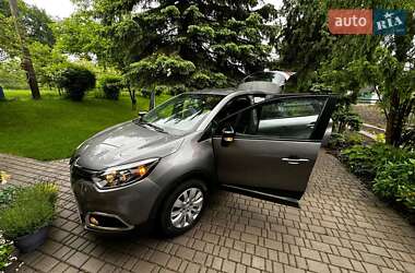 Внедорожник / Кроссовер Renault Captur 2016 в 
