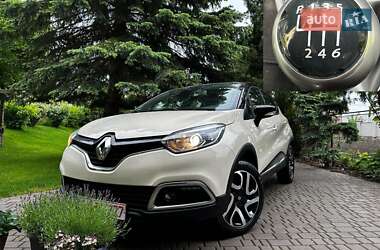 Позашляховик / Кросовер Renault Captur 2016 в Львові