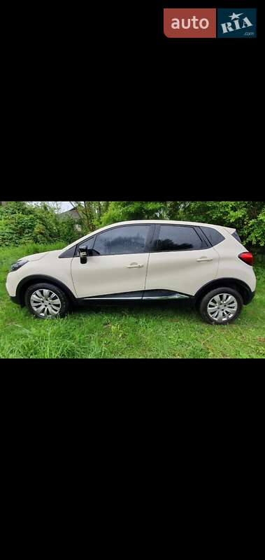 Внедорожник / Кроссовер Renault Captur 2016 в Киеве