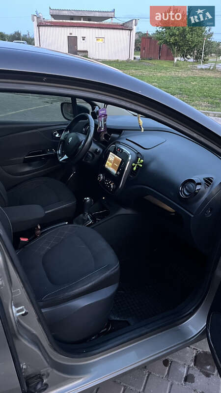 Внедорожник / Кроссовер Renault Captur 2013 в Теофиполе