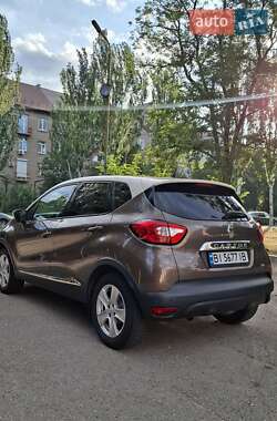 Внедорожник / Кроссовер Renault Captur 2014 в 