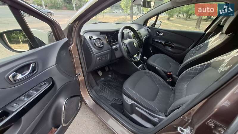 Внедорожник / Кроссовер Renault Captur 2014 в Запорожье