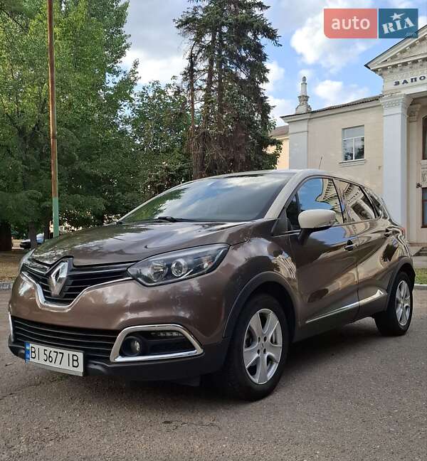 Внедорожник / Кроссовер Renault Captur 2014 в 